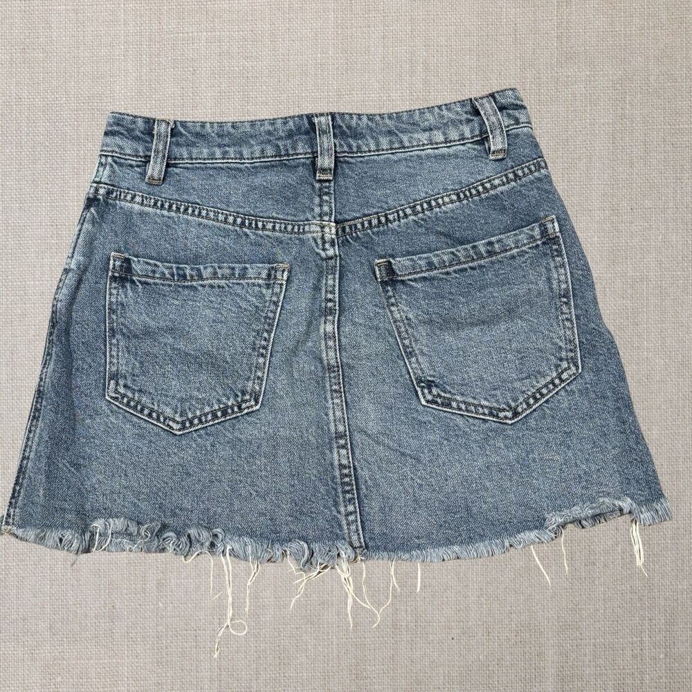 Free People We The Free Zip It Up Denim Mini Skirt Frayed Edge Size 24 Front Zip - Picture 6 of 6